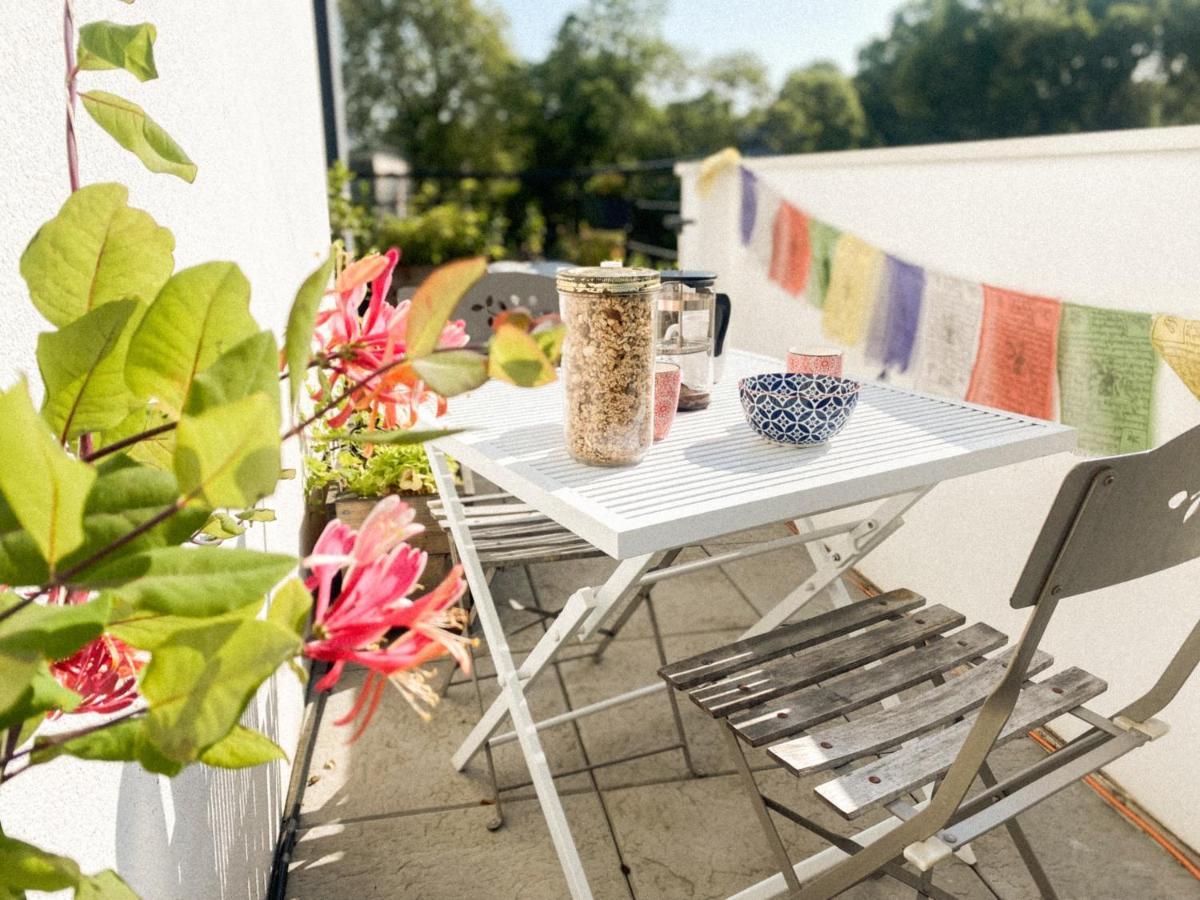 L'Olympique: Appartement Cosy, Vue Canal Grande Terrasse Et Parking Vaires-sur-Marne Luaran gambar